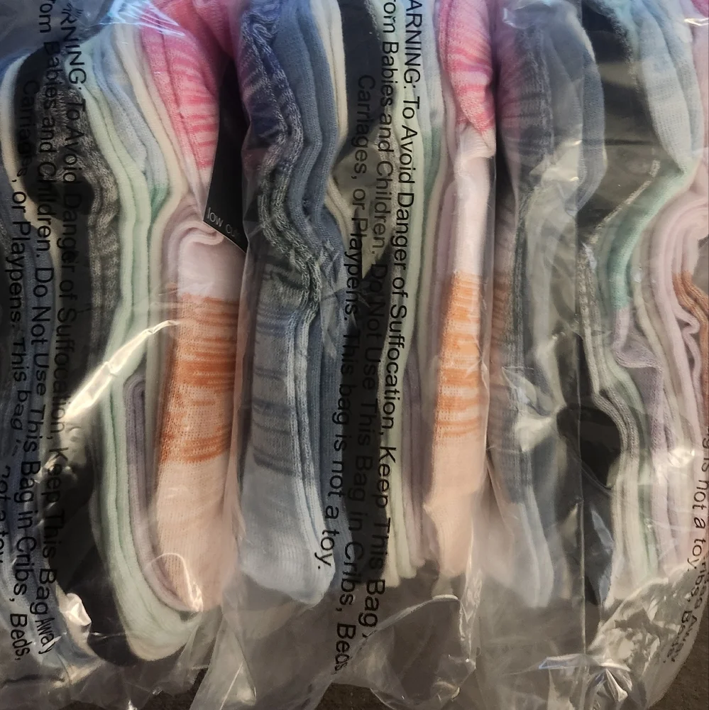 Women's Shoe Size 4-10 Multi-Color No Show Socks (30 Pair) - Picture 4 of 4